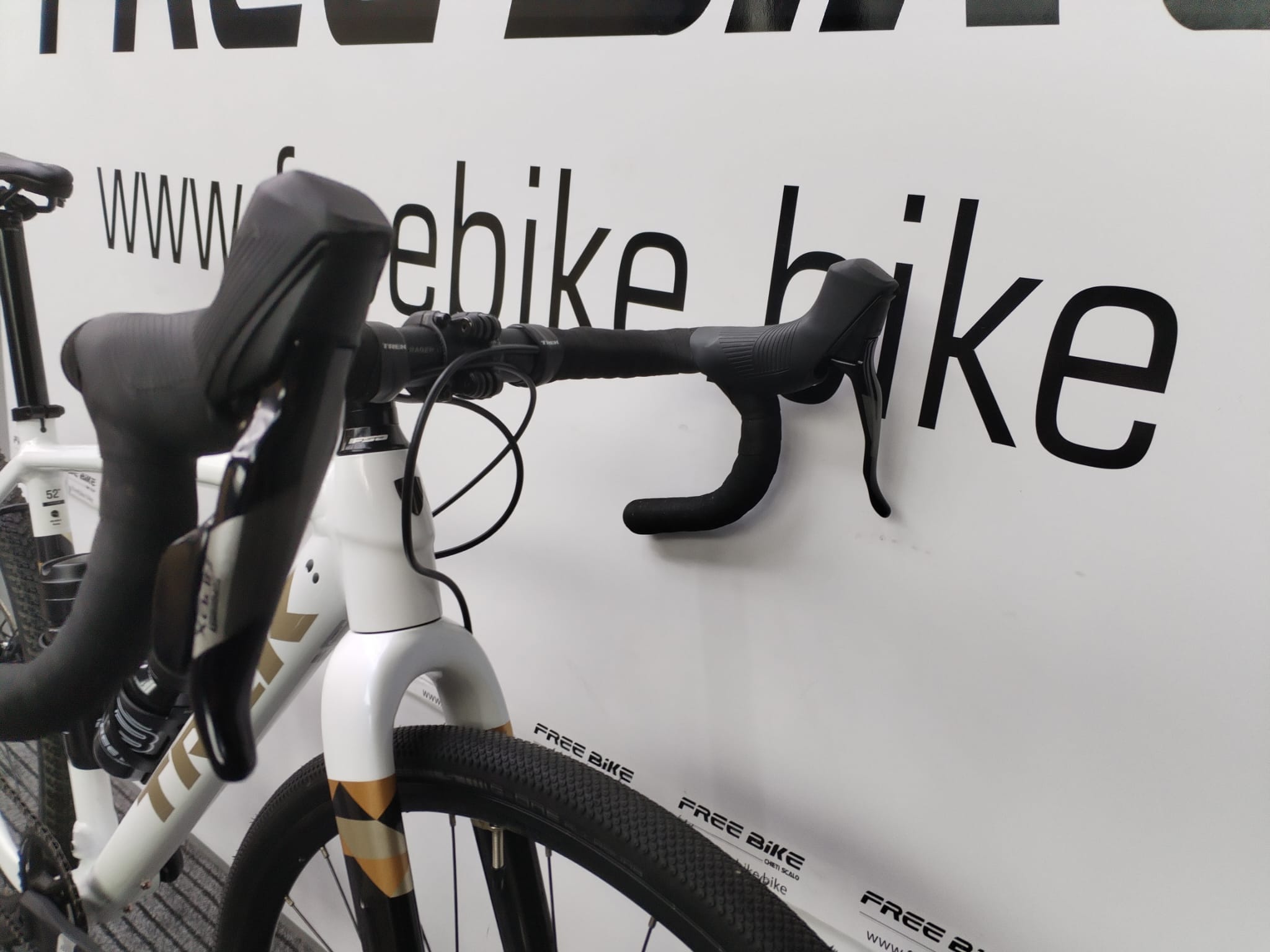 Trek Gravel Bike Checkpoint ALR 5 Gen 2 - 52 – Image 6