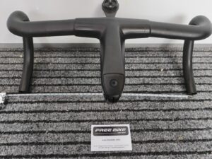 Manubrio BMC Cockpit ICS Carbon Aero nero 420 mm X 120 mm