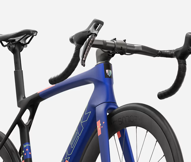 Trek Madone SL 7 Gen 8 Matte Cobalt Blue, Trek Black, Living Coral - Image 2
