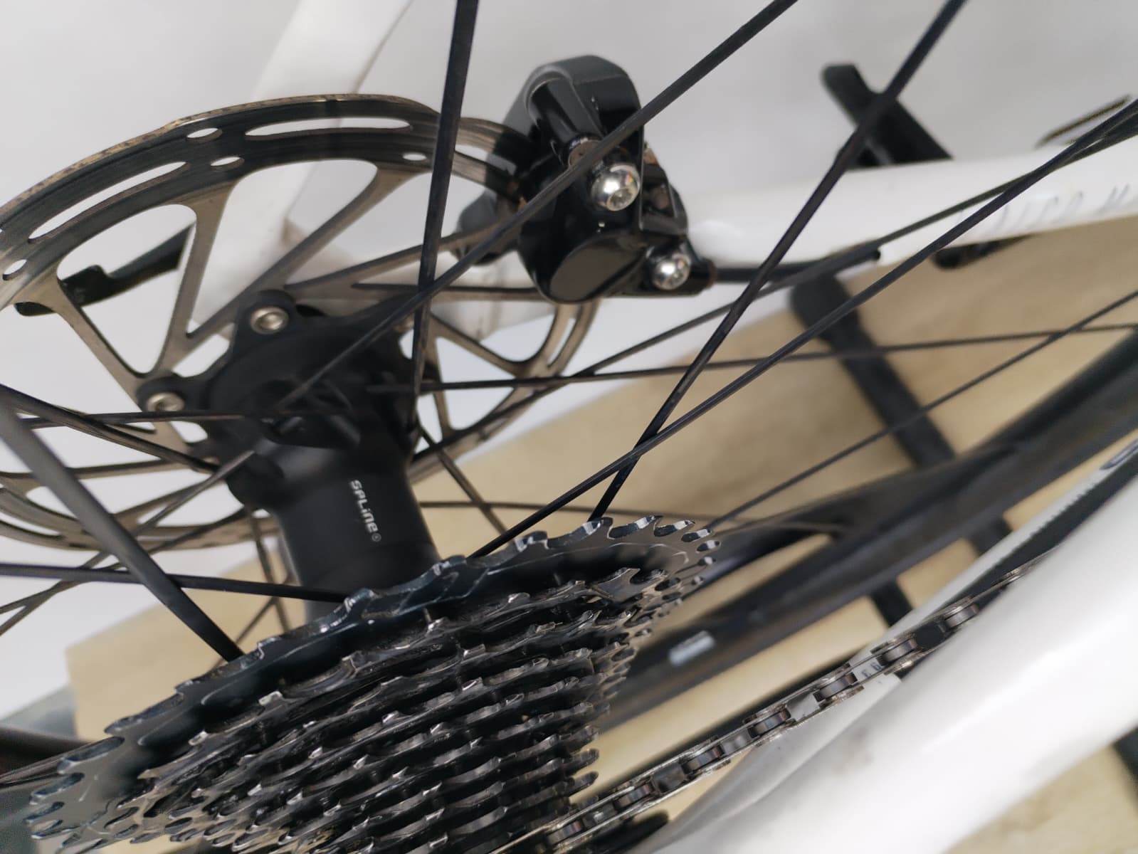 Bici da corsa Focus Izalco Max Disc Rival AXS - L - immagine 7