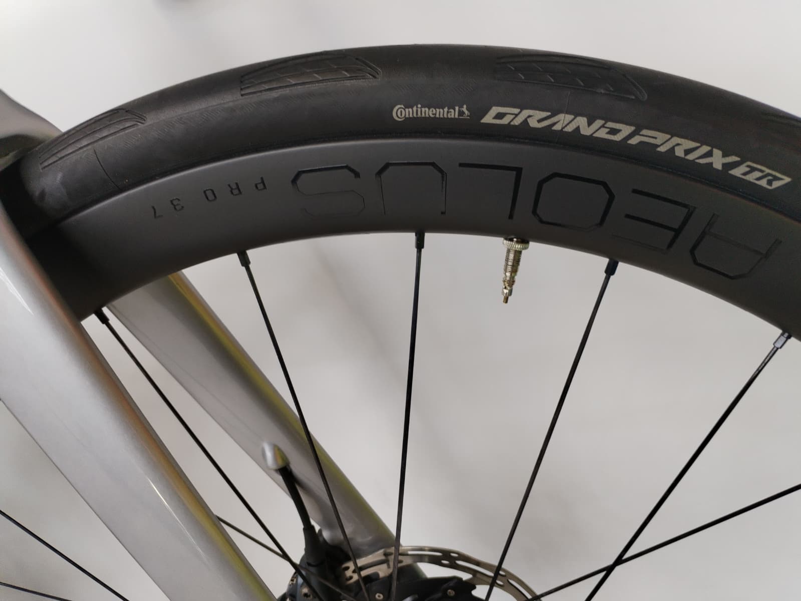 Bici da corsa Trek Emonda SL 7 AXS Disc - 54 - immagine 5