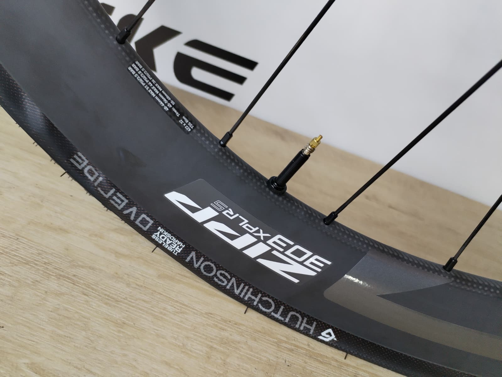Factor Aluto Sram Rival AXS E1 Raptor Blue MY26 - immagine 6