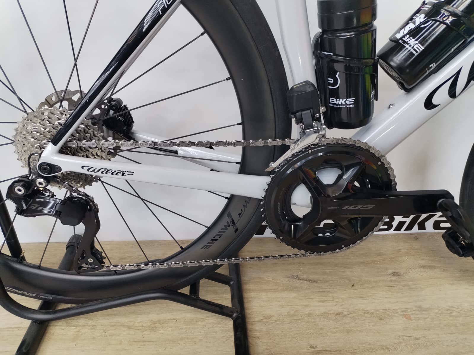 Bici da corsa Wilier Filante SL 105 Di2 12V | Silver Black Glossy - M - immagine 2