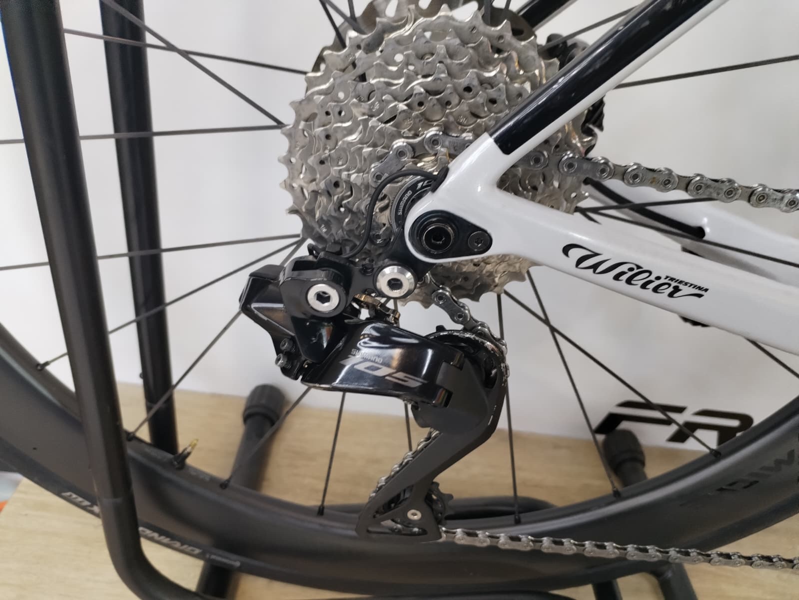 Bici da corsa Wilier Filante SL 105 Di2 12V | Silver Black Glossy - M - immagine 3