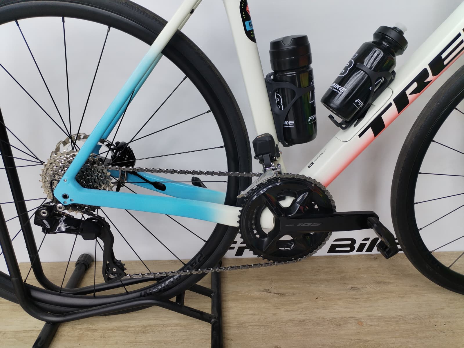 Bici da corsa Trek Domane SL 6 Gen 4 - 56 - immagine 2