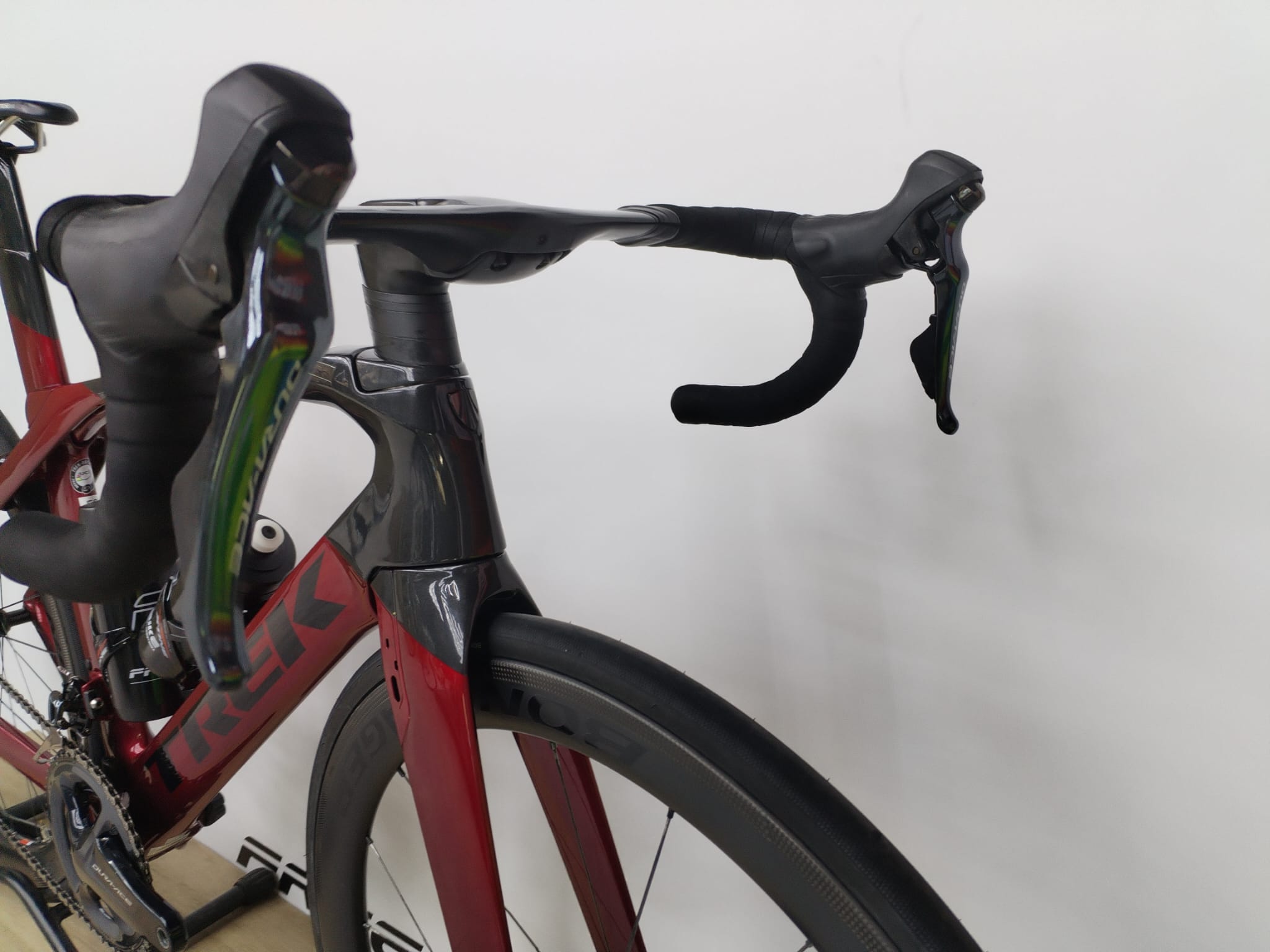 Bici da corsa Trek Madone SLR 8 - 52 - immagine 5