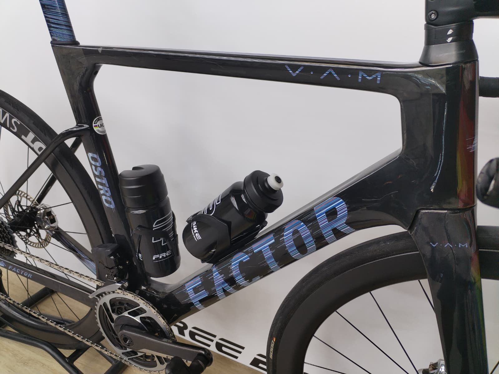 Bici da corsa Factor Ostro VAM 2022 - 56 - immagine 6