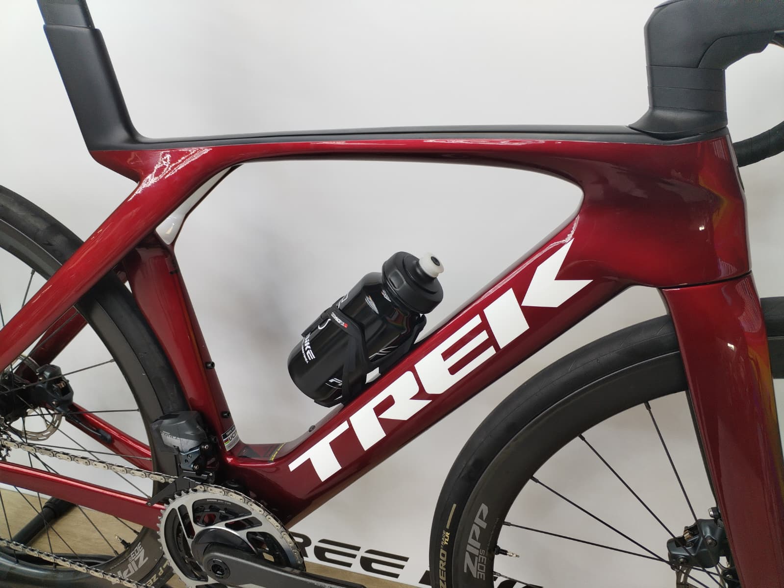 Trek Madone SL Gen 7 Crimson - 54 - immagine 4