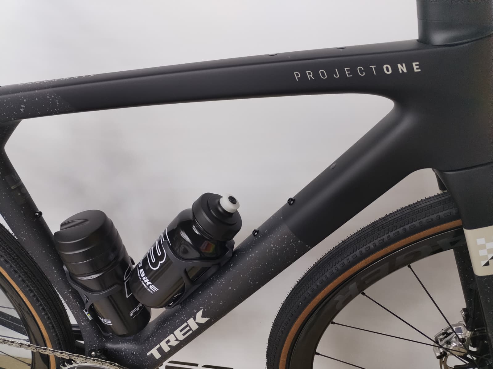 Trek Checkmate SLR 9 AXS Matte Trek Black Matte Deep Smoke - immagine 3