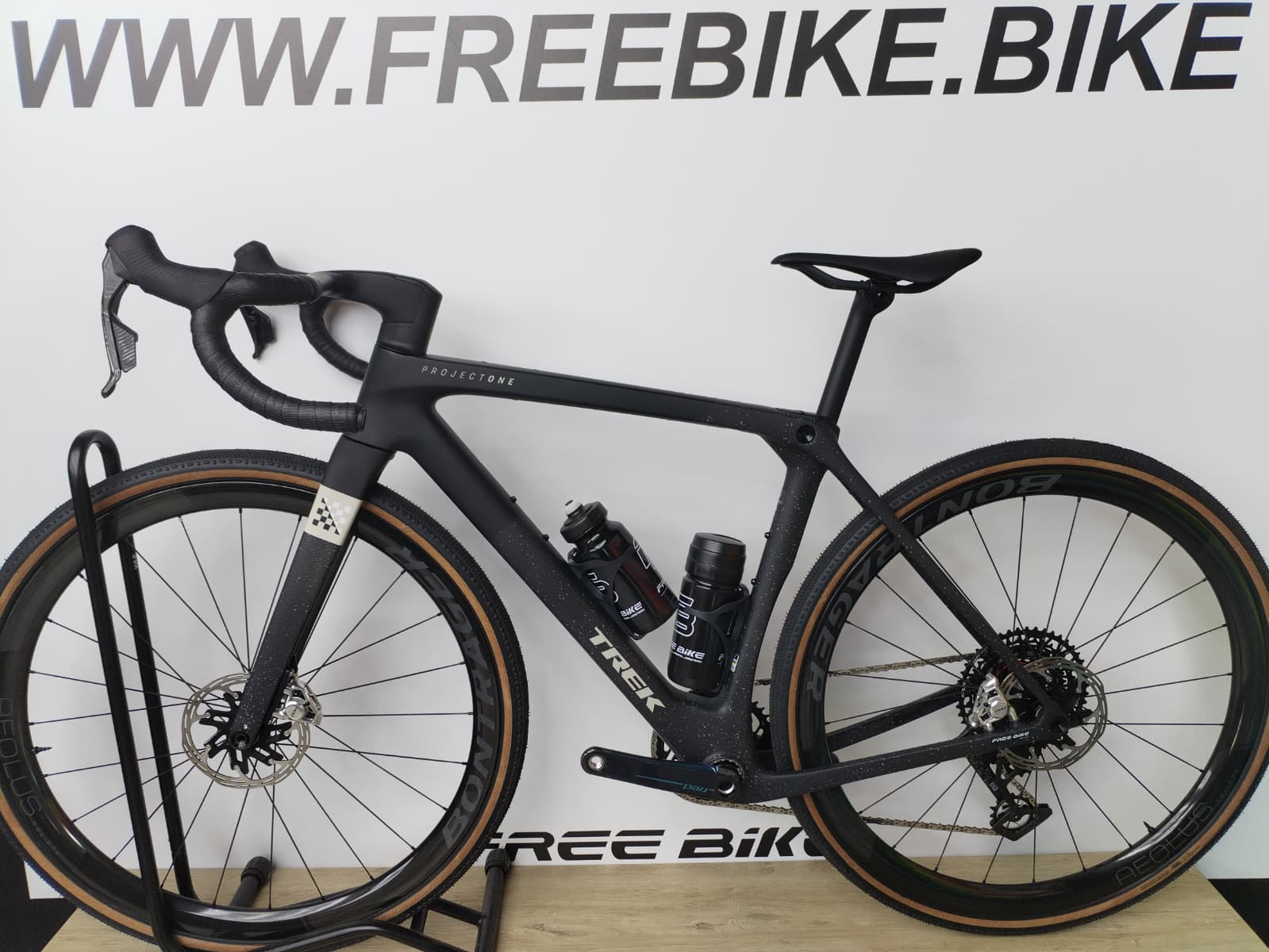 Trek Checkmate SLR 9 AXS Matte Trek Black Matte Deep Smoke - immagine 7